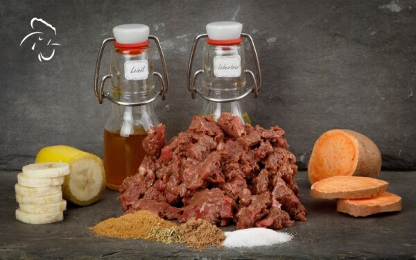 BARF Frühlingskuss 500g Pute mit Süsskartoffeln u. Banane - Komplettmenü für Hunde