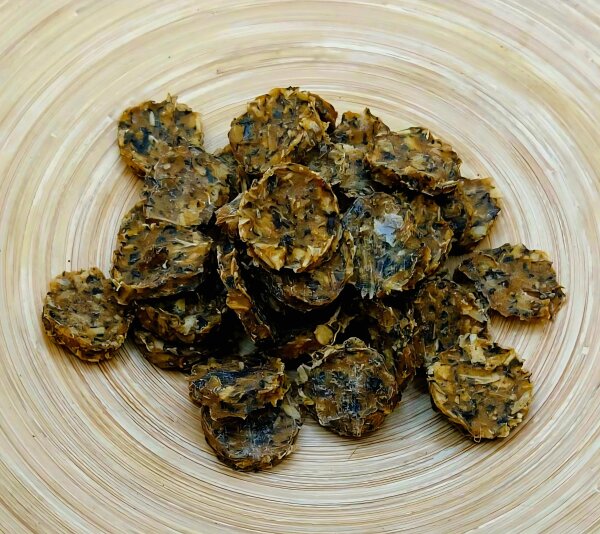 NaHuKa Natur Leckerli - Kabeljau Taler mit Seealgen 100g - getrocknet